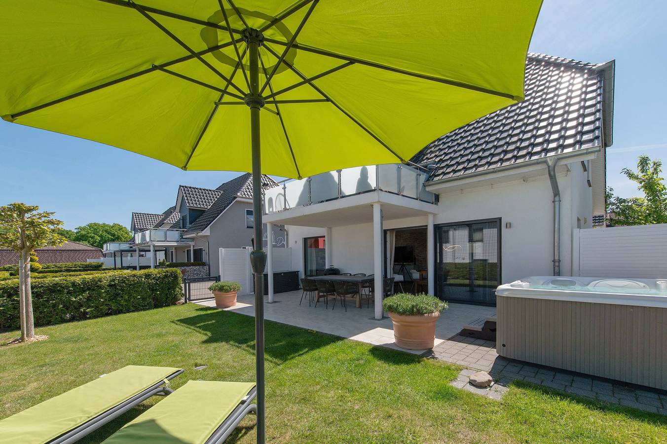 Ferienhaus 'Haus Seeblick' mit Seeblick, privater Terrasse und Wi-Fi in Göhren-Lebbin, Fleesensee