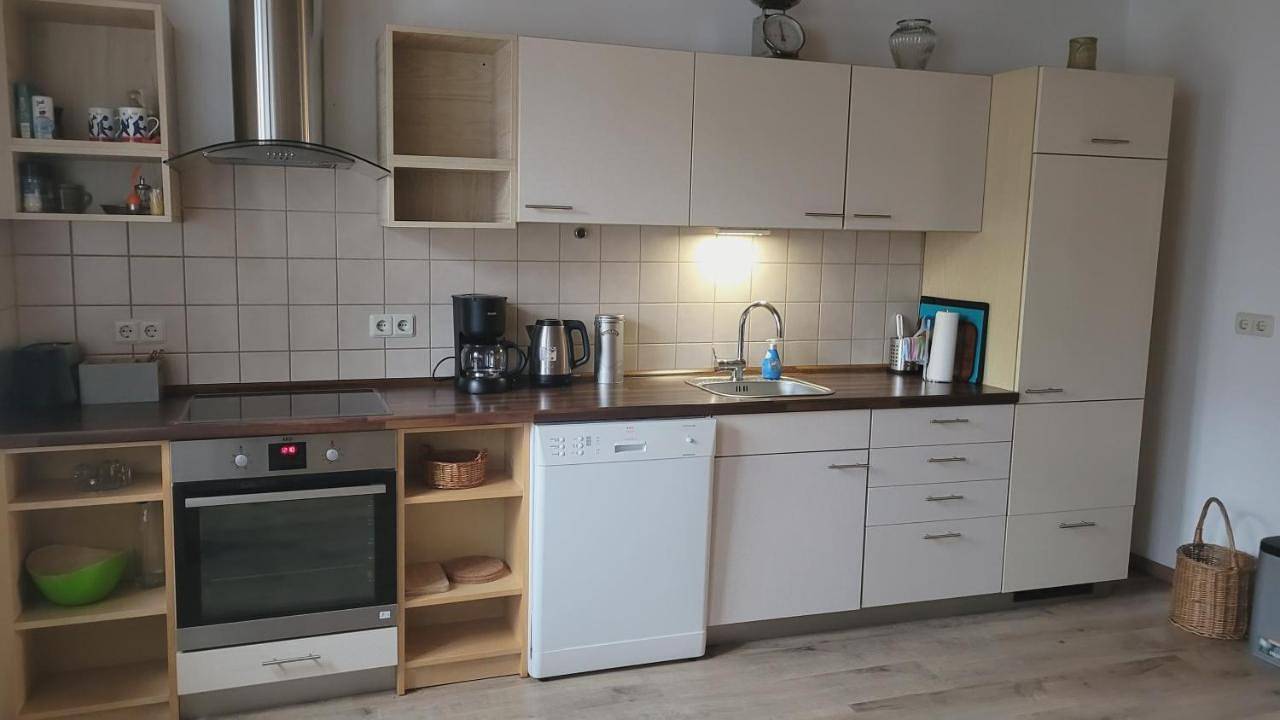 Ganze Wohnung, Am Diemelradweg in Warburg, Kreis Höxter