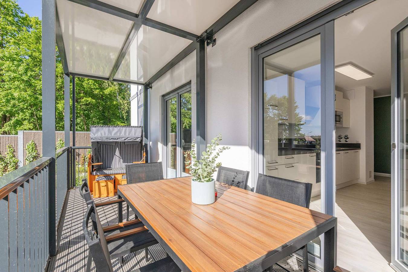 Appartement entier, Moderne Ferienwohnung mit Balkon, strandnah in ruhiger Lage in Kölpinsee, Loddin