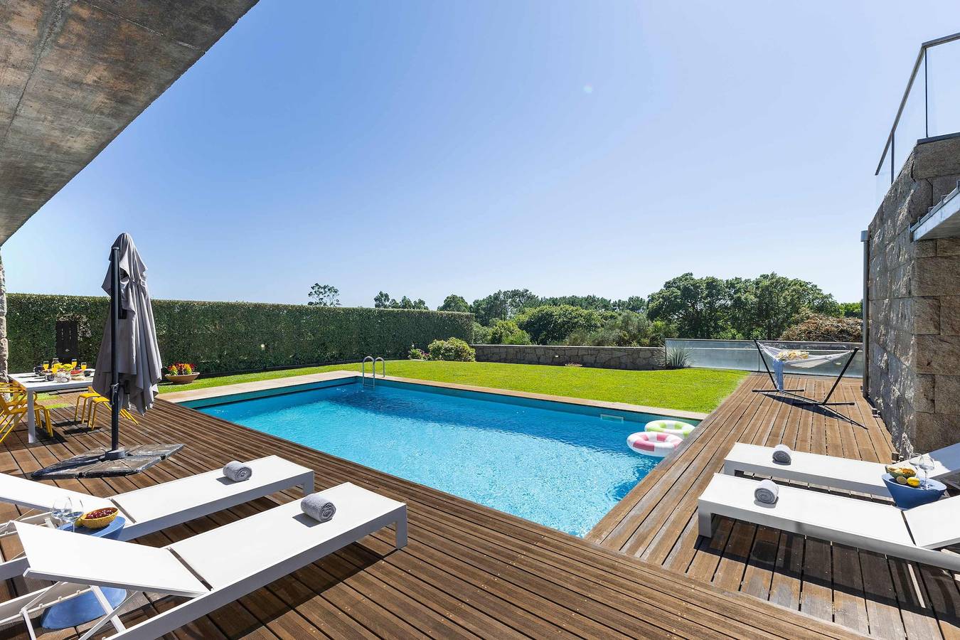 Sunrise Escape with Pool in Carreço, Viana do Castelo Distrikt