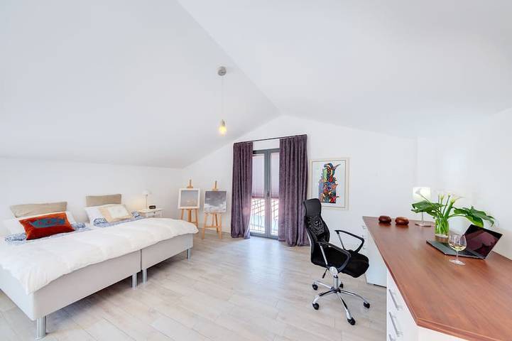 Location de vacances pour 8 personnes, avec terrasse à Budva - 3