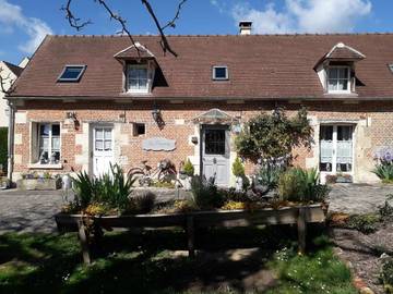 Gîte pour 4 personnes, avec vue et jardin à Jonquières (Oise)