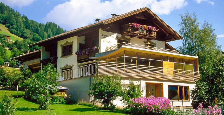 Pension für 4 Personen, mit Balkon und Terrasse sowie Garten und Pool in Neustift im Stubaital