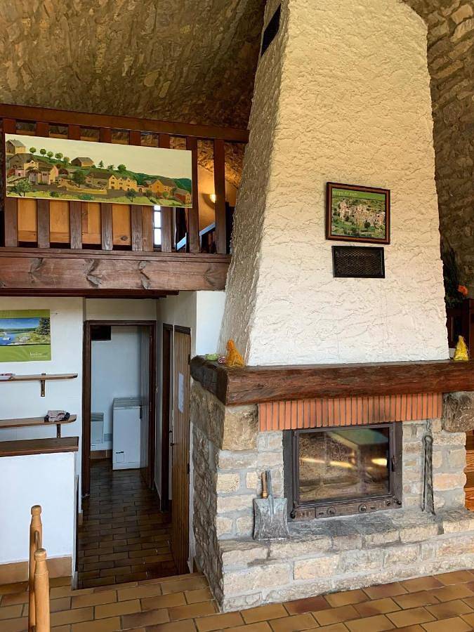Two-Bedroom House in Le Massegros, Région de Florac