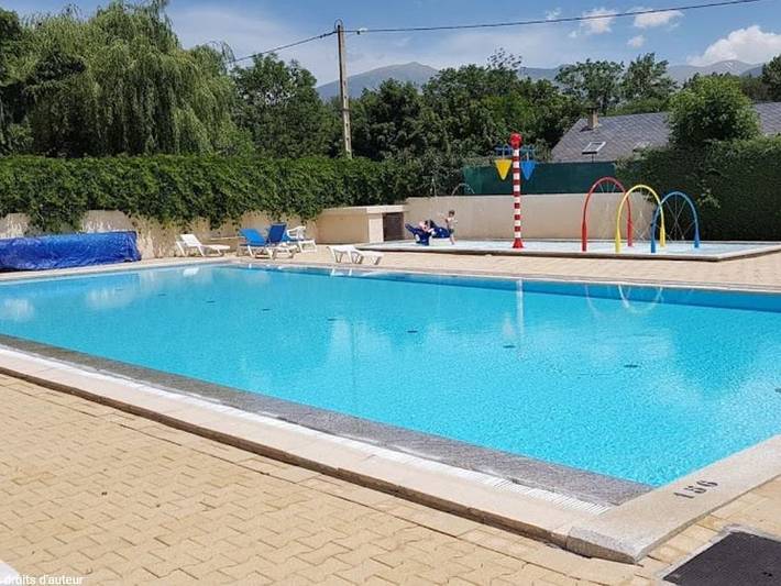 Camping para 2 personas, con Piscina para niños en Estavar