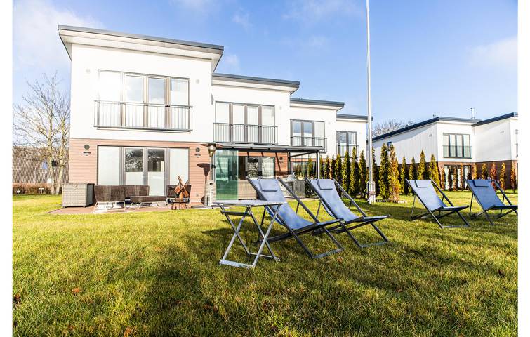 Ferienhaus für 11 Personen, mit Terrasse und Garten sowie Sauna in Damp