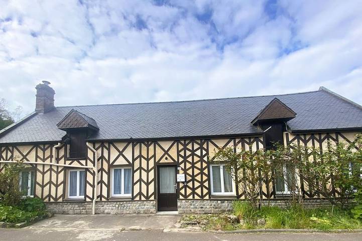 Gîte pour 8 personnes, avec jardin et terrasse, animaux acceptés