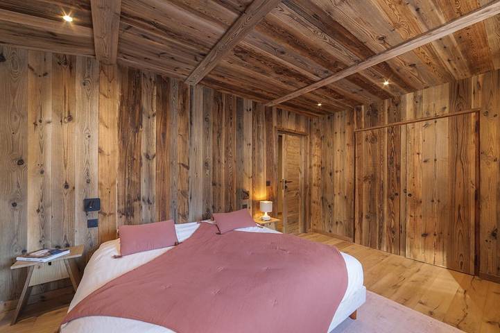 Chalet familial La Datcha entièrement rénové, Skiroom et salle de jeu in Les Contamines-Montjoie, Pays du Mont-Blanc