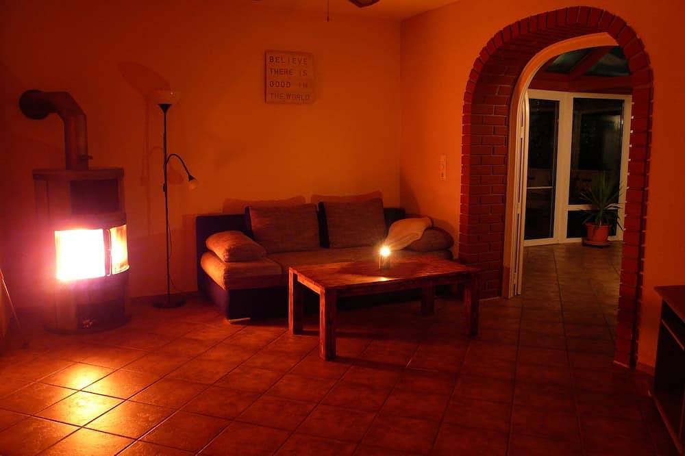 Gemütliche Ferienwohnung mit Wintergarten, Kaminofen und Grillterrasse... in Balje, Cuxland