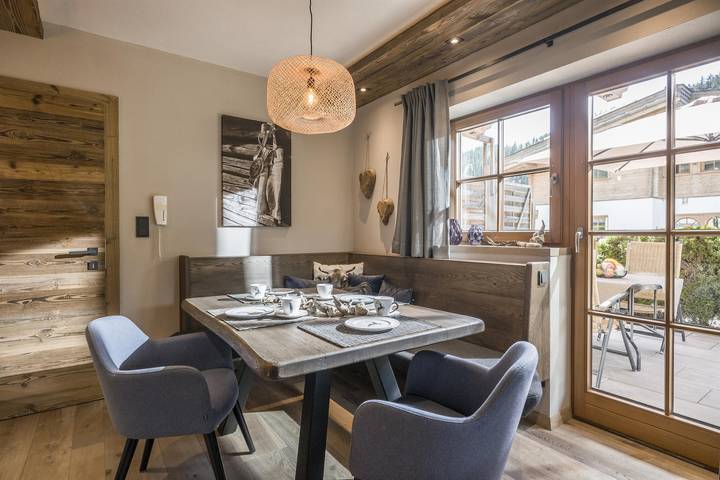 Chalet voor 4 personen, with Balkon and Terras as well as Tuin and Sauna in Ellmau