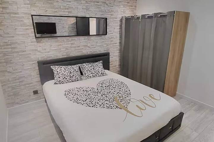 Maison Renaissance - Relaxation and Spa Getaway in Plan-d'Orgon, Region de Arles
