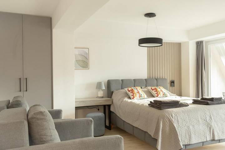 Appart’hôtel pour 3 personnes, avec Balcon et Terrasse ainsi que Jardin et Vue