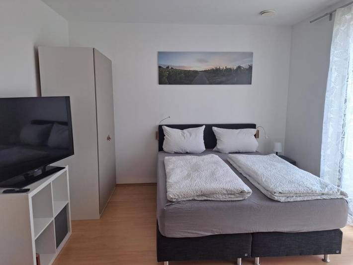 Ferienwohnung für 2 Personen, mit Terrasse und Garten sowie Ausblick