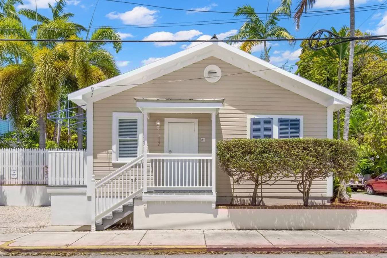 Hel leilighet, Poolside Suite by Brightwild Pvt Pool Parking in Key West, Lower Keys