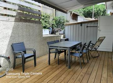 Gîte pour 4 personnes, avec terrasse dans Plage de Bélisaire
