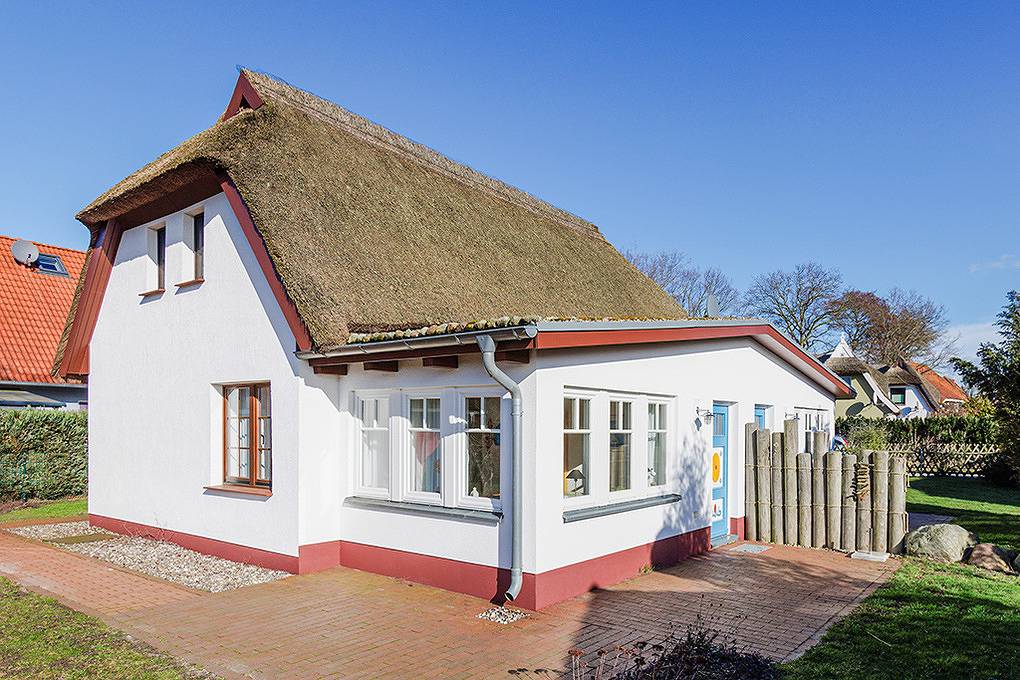 D 066.008 - Haus unterm Reet (links) in Prerow, Fischland - Darß - Zingst