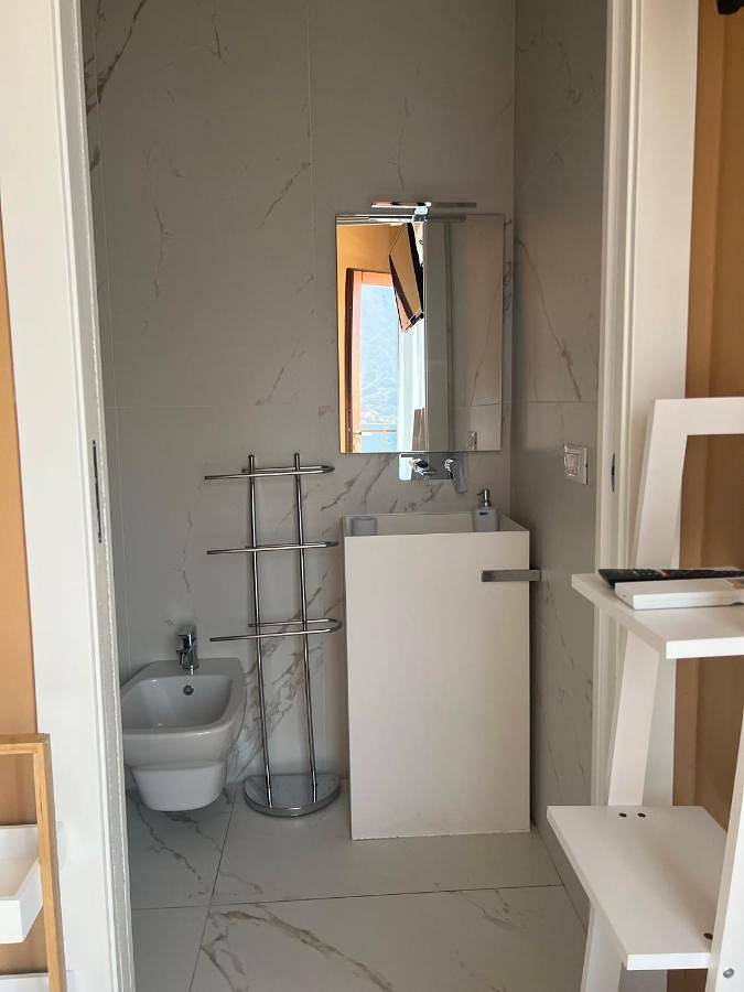 B&B für 2 Personen, mit Balkon und Seeblick sowie Ausblick am Gardasee - 4