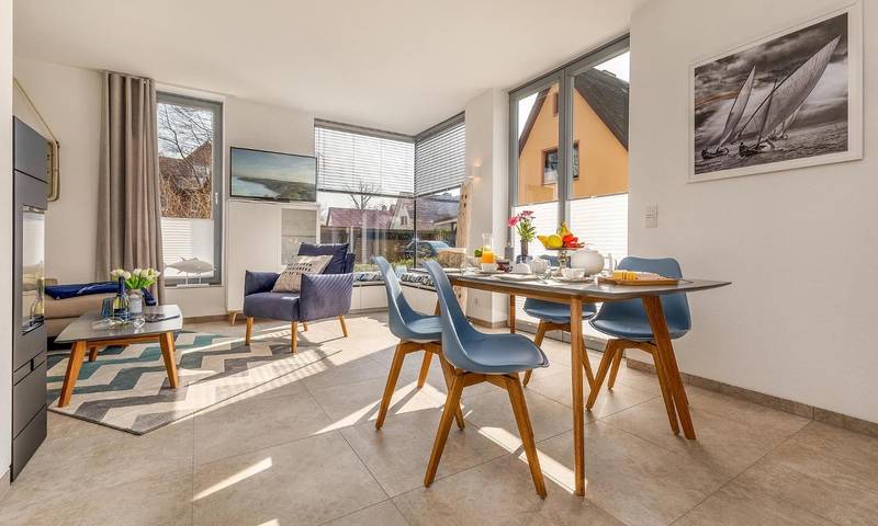 Ferienwohnung für 5 Personen, mit Terrasse und Garten sowie Sauna in Prerow