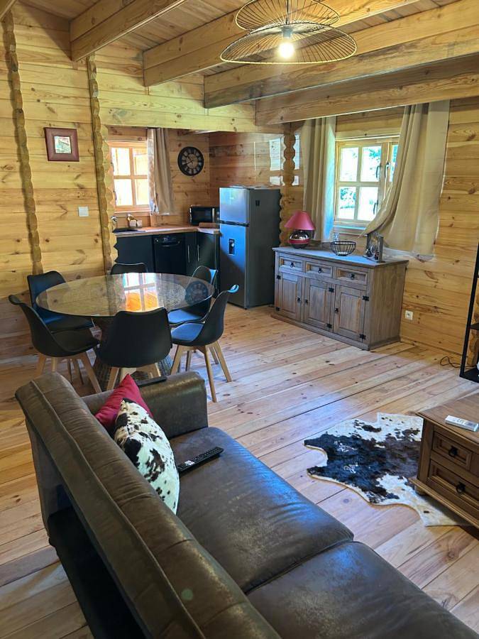 Location de vacances pour 4 personnes, avec vue et jardin à Fougax-et-Barrineuf - 4