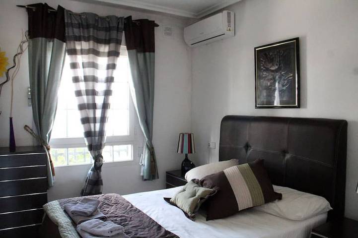 Ganze Wohnung, 2 Bed 2 Bath Apt, Huge Corner Plot, Trampoline, Golf, Sun, Good Food in Brisas y Golf, Orihuela