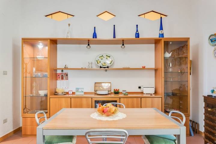 Apartamento entero, Apartamento de vacaciones para 4 personas con balcón in Livorno, Costa Etrusca
