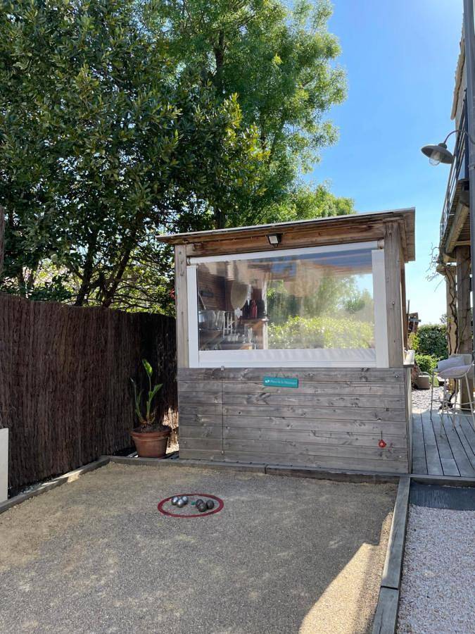 Chambre d’hôte pour 2 personnes, avec terrasse et vue ainsi que jardin et piscine à Marseillan - 3