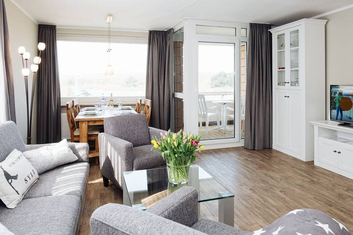 Ganze Wohnung, Moderne & neu renovierte Ferienwohnung, zentrums- & strandnah in Westerland, Sylt (Gemeinde)