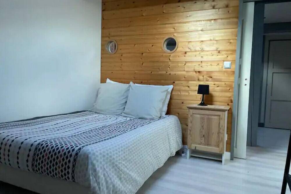 Family Friendly, Swimming pool, Air conditioned, Quiet, Pastoral in Espelette, Bayonne region