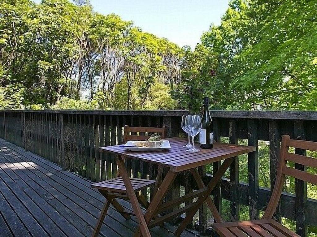 Matuku Hideaway - Taupo Holiday Home in Taupo, Taupo District