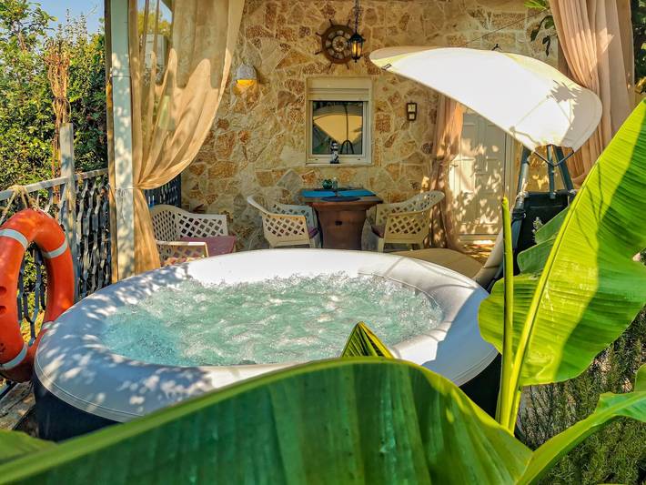 Apartamento de vacaciones para 2 personas, con terraza y vistas al lago además de vistas y jardín - 1