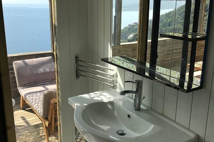 Location de vacances pour 2 personnes, avec jardin et terrasse dans Île du Levant - 4