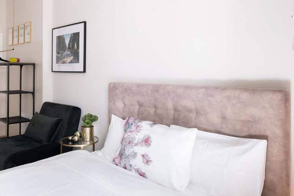Ganze Wohnung, Central and new designer flat by Arbio in Charlottenburg Berlin, Berlin