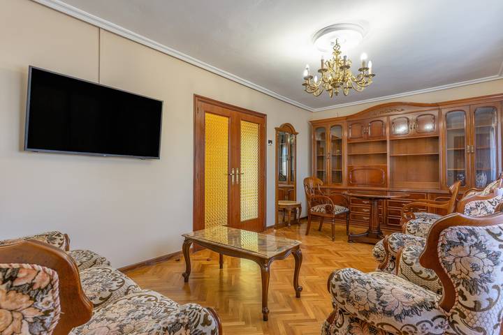Holiday Home 'L'Capador' with Mountain View, Private Terrace and Wi-Fi in Nava, Asturias Province