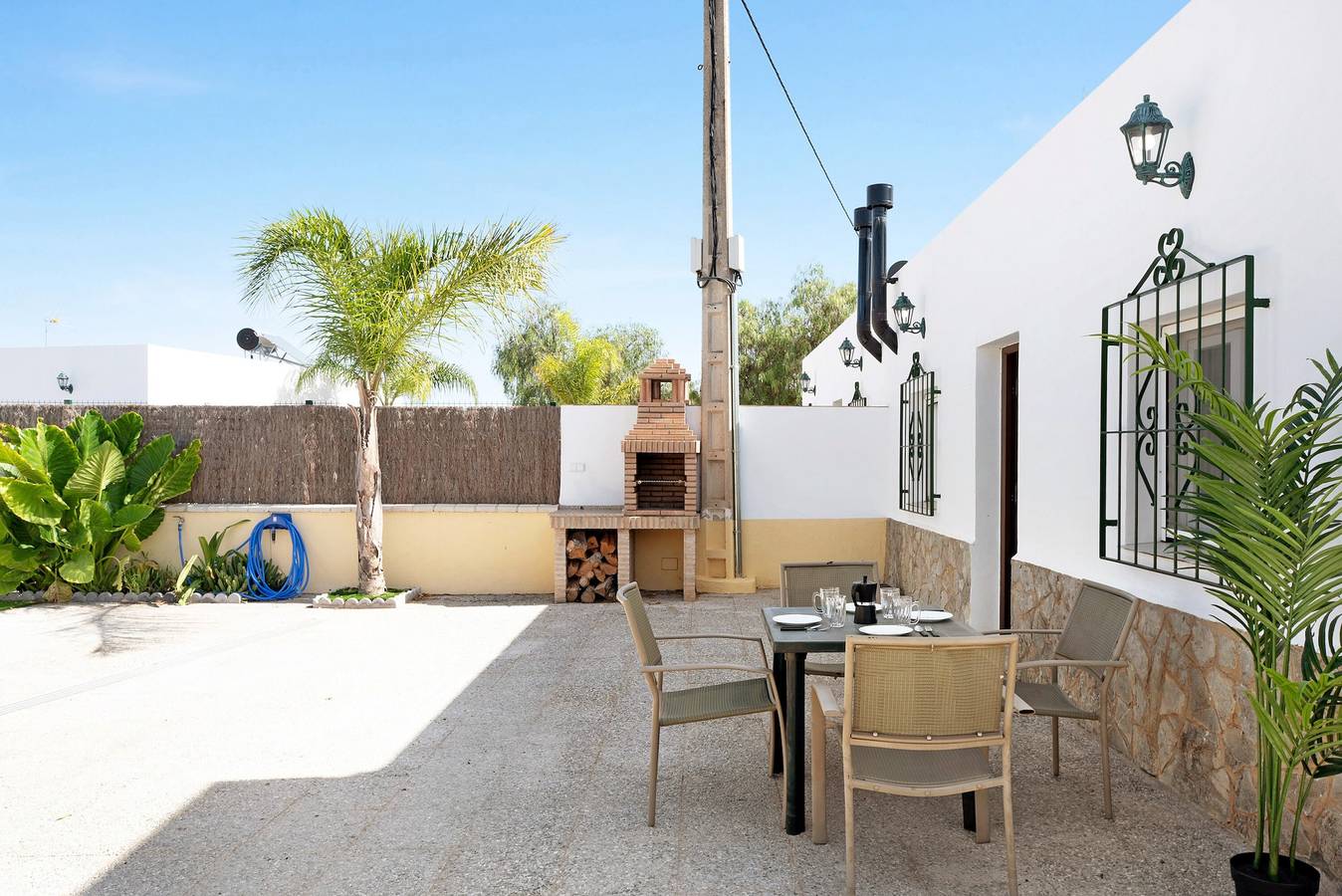 Maison de vacances "Villa Montenmedio 1" avec vue sur les montagnes et piscine. in Barbate, Costa de la Luz