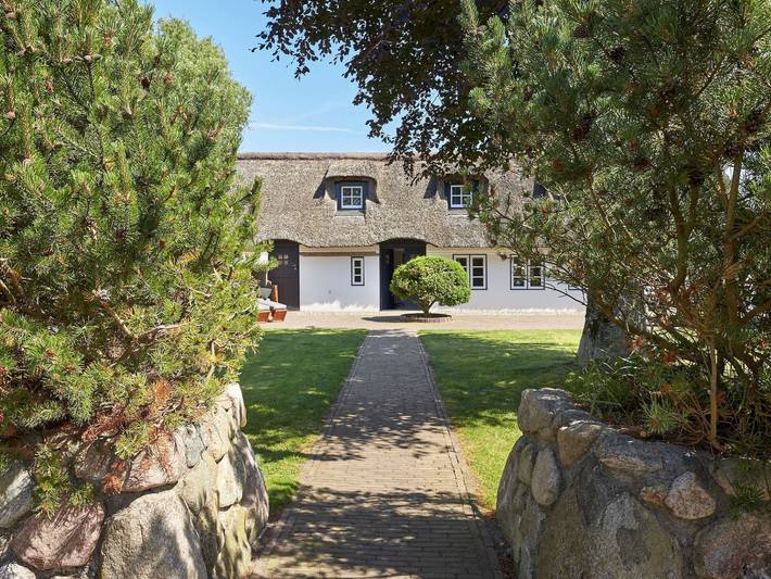 Ferienhaus für 4 Personen, mit Terrasse und Garten sowie Sauna in Oldsum - 2