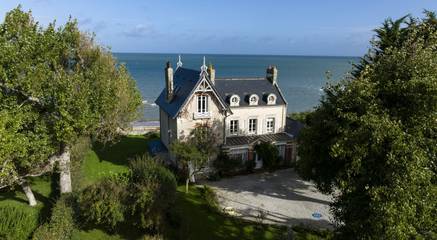 Gîte pour 16 personnes, avec jardin et terrasse à Grandcamp-Maisy