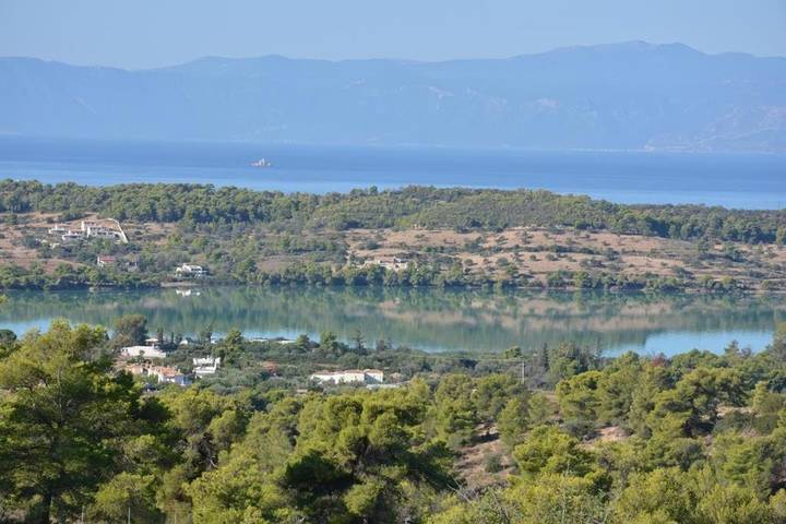 Appartement de vacances pour 4 personnes, avec Terrasse ainsi que Jardin et Vue