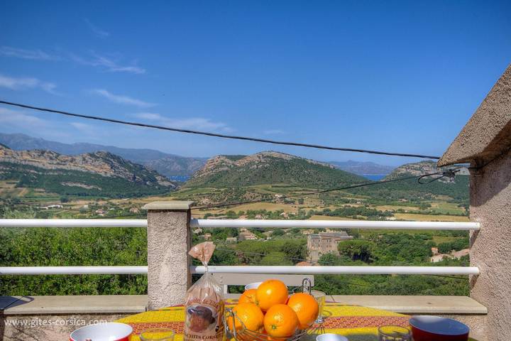 Gîte pour 4 personnes, avec Terrasse et Vue à Patrimonio - 2