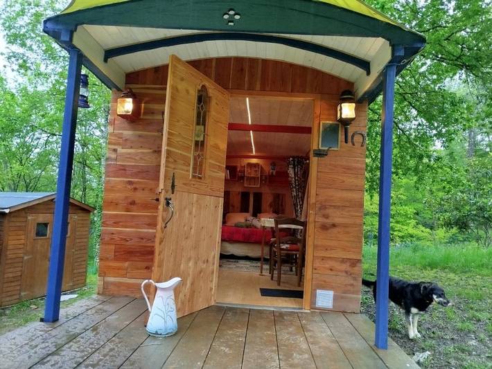 Location de vacances pour 4 personnes, avec terrasse ainsi que jardin et vue, animaux acceptés à Saint-Bressou - 2