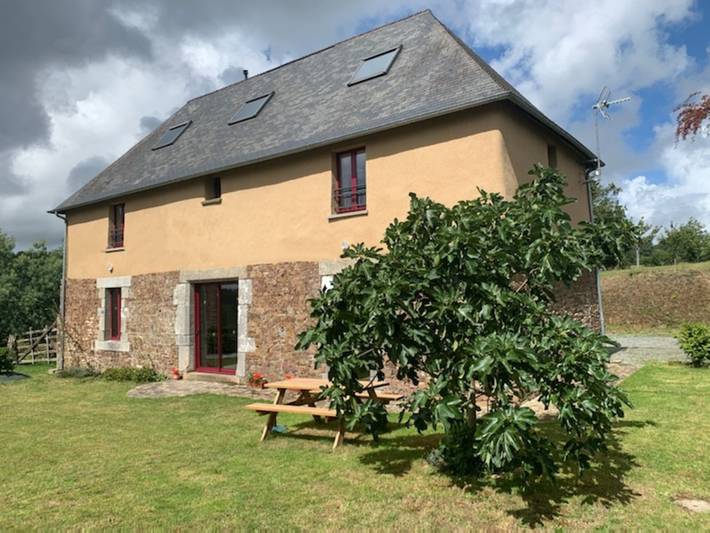 Gîte pour 8 personnes, avec jardin, animaux acceptés à Saint-Denis-le-Vêtu