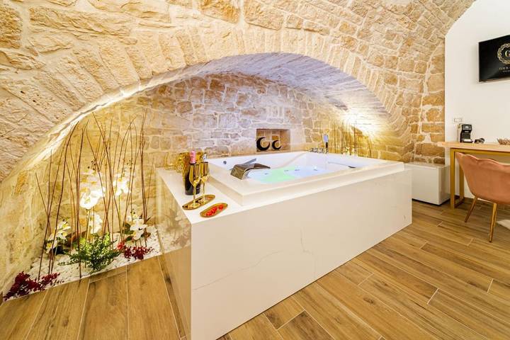 Chambre d’hôte pour 2 personnes, avec jacuzzi à Santeramo in Colle - 3