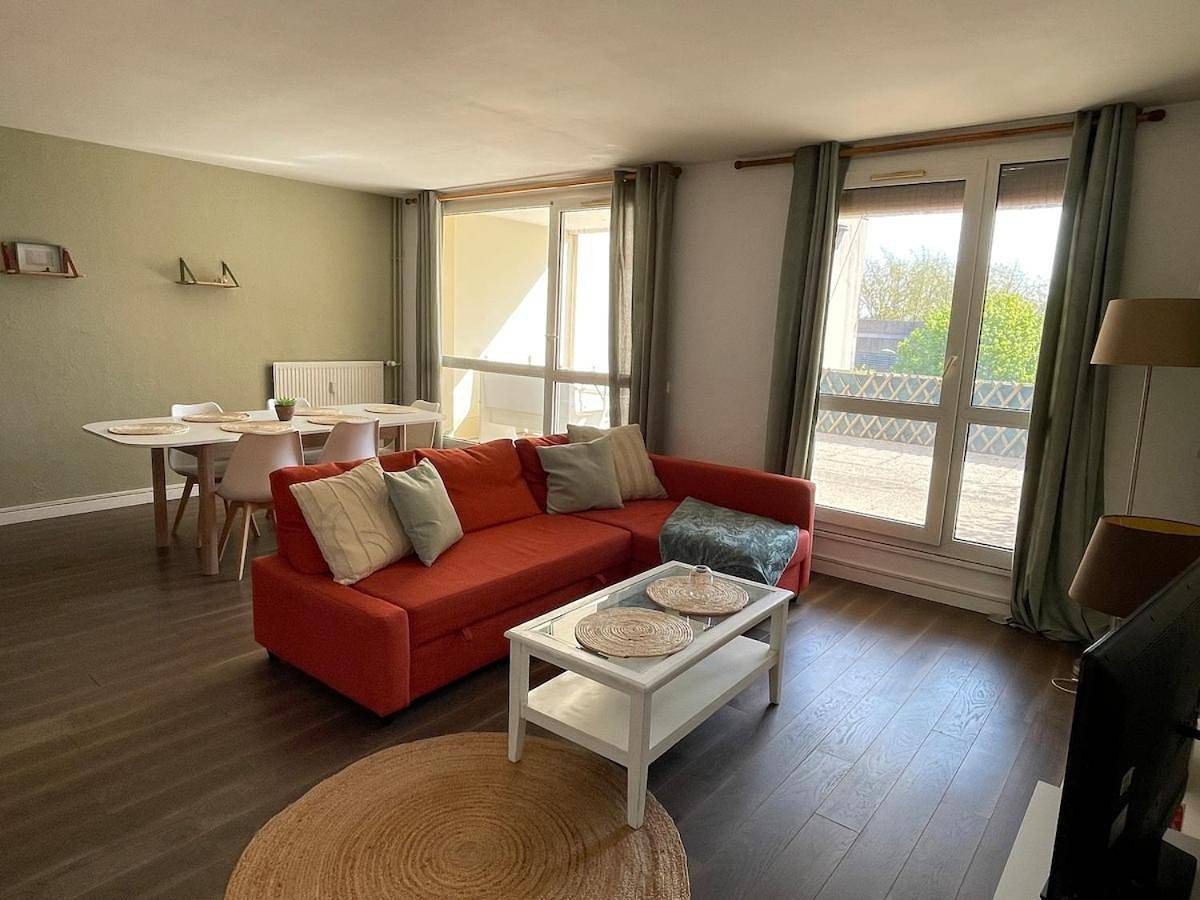 Appartement entier, Apartment in Compiègne, Oise