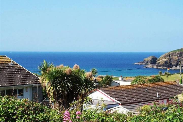 Holiday rental for 4 people, with garden in Praa Sands