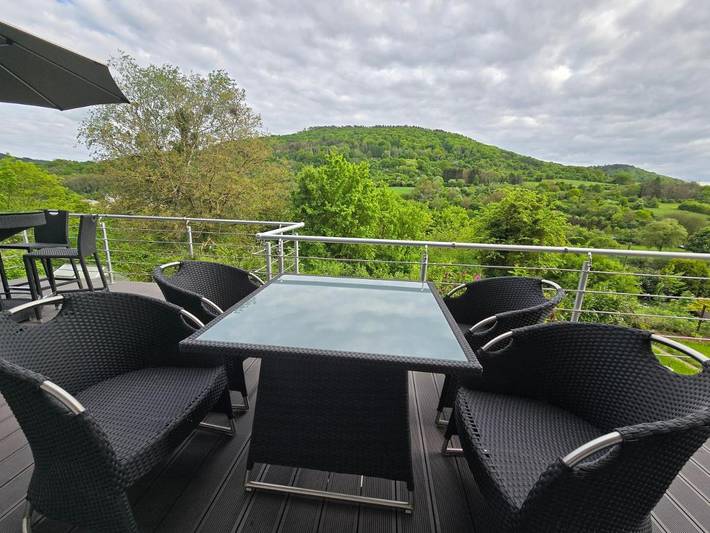 Ferienwohnung für 6 Personen, mit Ausblick und Terrasse - 1