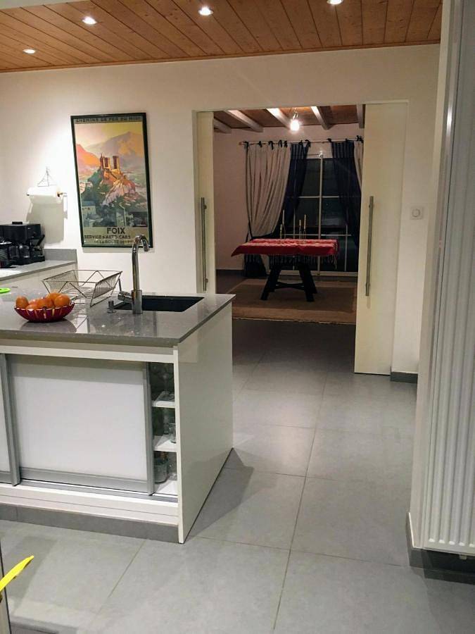 Location de vacances pour 11 personnes, avec terrasse ainsi que jardin et piscine dans Boyardville - 4