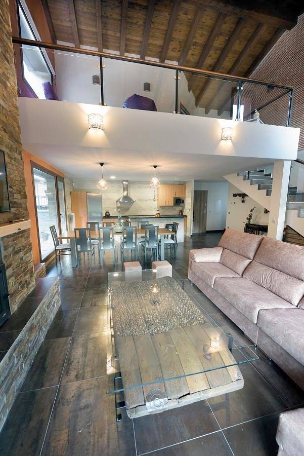 Casa rural para 13 personas, con jardín además de vistas y piscina en San Leonardo de Yagüe - 3