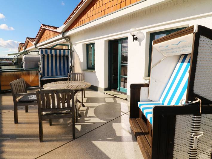 Ferienwohnung für 3 Personen, mit Balkon und Seeblick, mit Haustier in Karlshagen