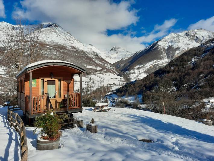 Log cabin for 4 people, with garden and sauna - 1