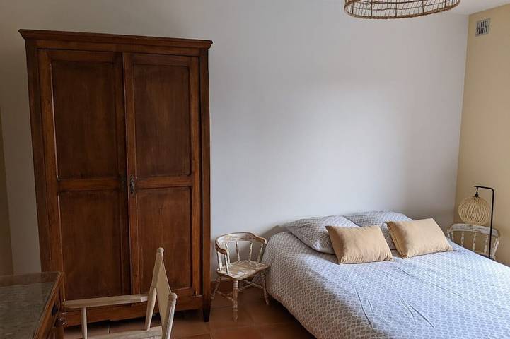 Location de vacances pour 7 personnes, avec balcon et jardin à Mirabeau - 4