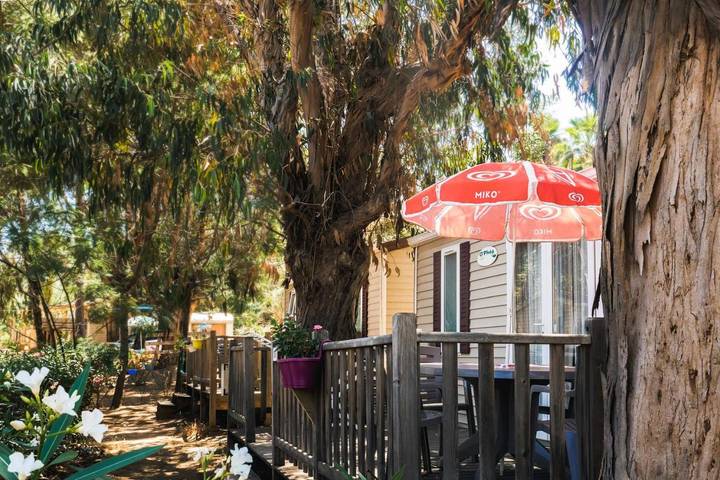 Location de vacances pour 4 personnes, avec terrasse et vue dans Plage de la Roya - 4